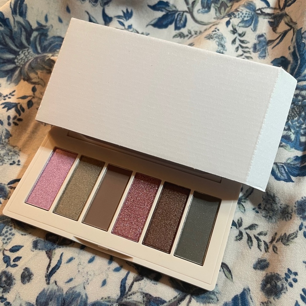 Vineyard Soirée Eyeshadow Palette by Coloured Rain